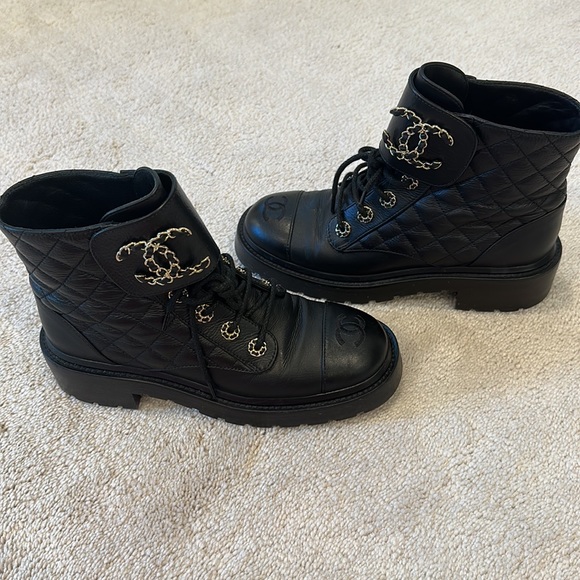 Chanel Brave Boots 20A black size 38 full set - Picture 5 of 9